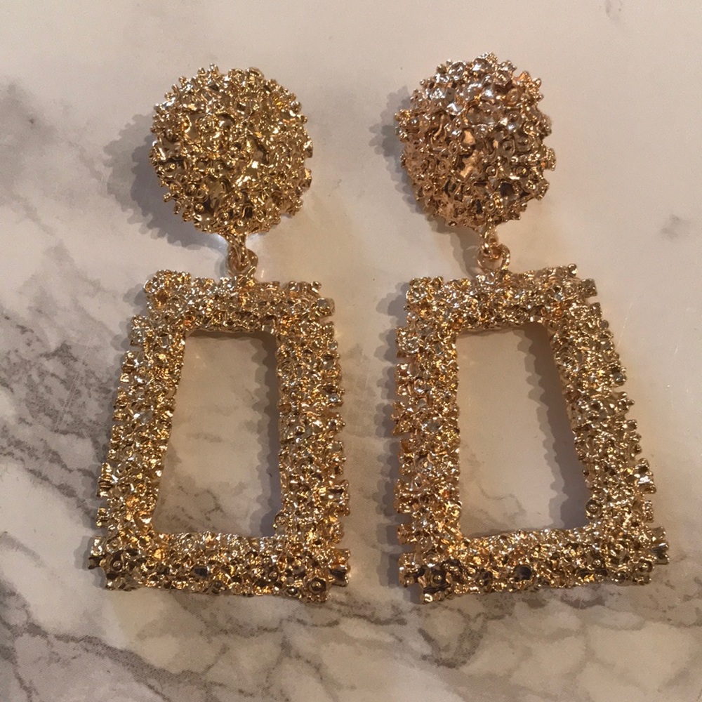 Trendy earrings ✨